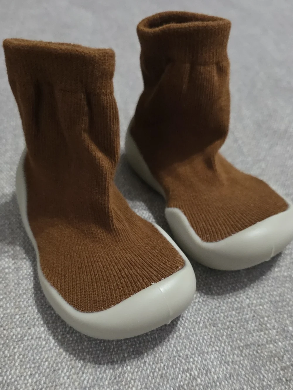 Tiny Explorings Baby Sock-Style Walker Shoes in Brown 18/19 Sz 3